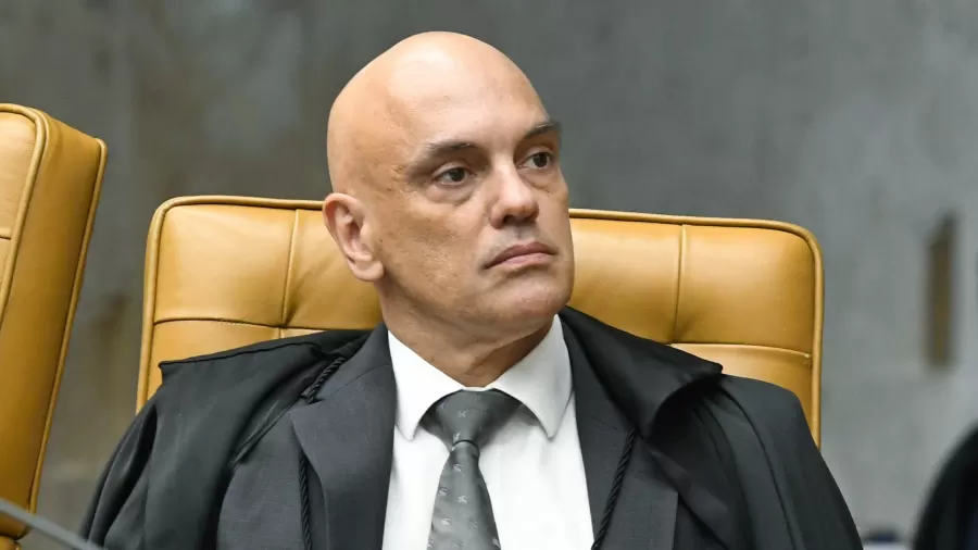 Ministro Alexandre Moraes condena coligação de Bolsonaro a pagar multa de R$ 22,9 milhões