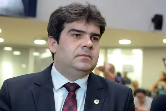 Deputado Eduardo Carneiro poderá migrar para o PP para ter apoio a presidência da ALPB