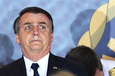 Cartão corporativo de Bolsonaro perde sigilo e gastos surpreendem; confira os detalhes