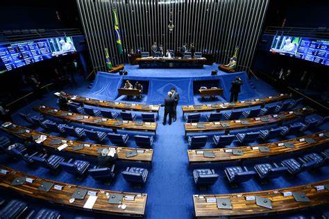 Saiba com quem votarão os senadores paraibanos na eleição pela presidência do Senado