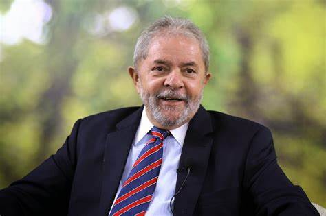 Lula se articula para destinar  R$ 3 bi do orçamento para deputados federais enviarem às bases