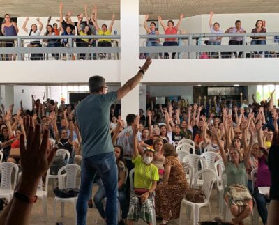 Aprovada a greve do magistério de Campina Grande (Foto: Ascom/Sintab).