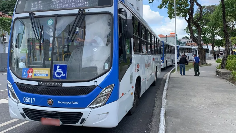 Cícero Lucena autoriza aumento das passagens de ônibus em João Pessoa, que passam a custar R$ 4,70