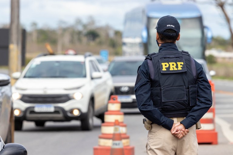 BR-104 norte que liga Campina Grande e Lagoa Seca será interditada neste domingo, afirma PRF