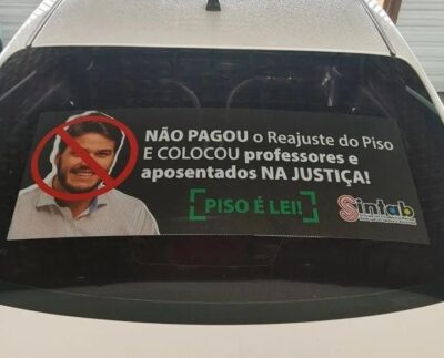 Sintab distribui adesivos em protesto contra Bruno Cunha Lima (Foto: Reprodução/Redes sociais/Sintab_pb).