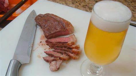 METADE DA PROMESSA: Picanha está mais barata, mas preço da cerveja continua aumentando