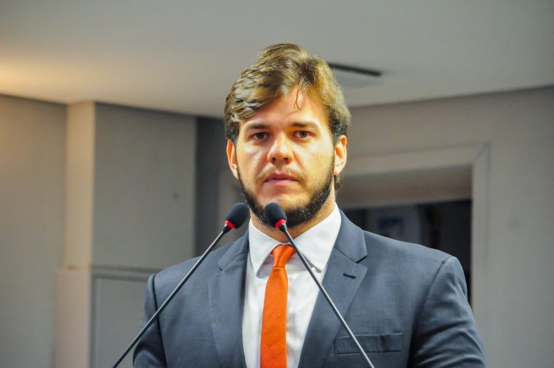 Com polêmica do empréstimo, ressurge o desafeto de Bruno Cunha Lima com esse recurso quando deputado