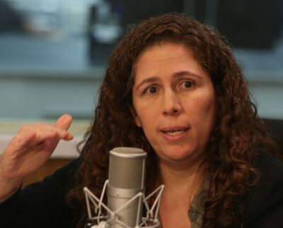 Brasília (DF), 04-04-2023 – A ministra da Gestão e Inovação  em Serviços Públicos, Esther Dweck, participa do programa A Voz do Brasil. Foto Valter Campanato/Agência Brasil.