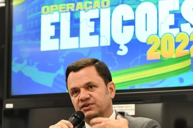 Polícia Federal investiga se ex-ministro de Bolsonaro agiu para interferir fluxo de eleitores de Lula