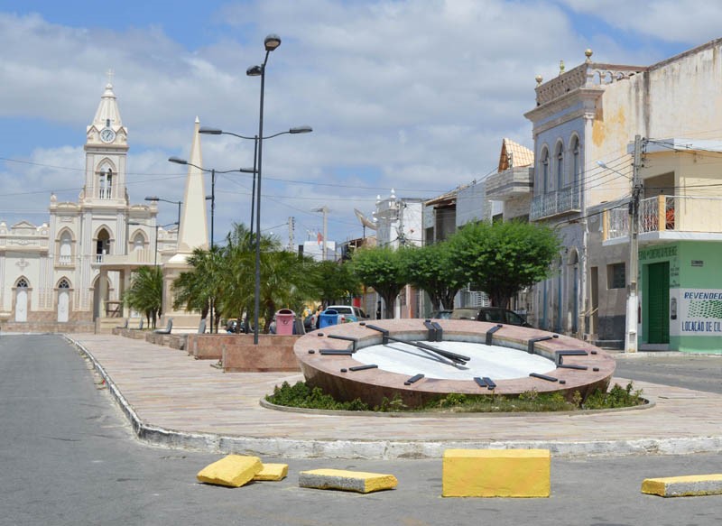 Única cidade paraibana com prefeito petista integra lista de municípios que não pagam o piso do magistério