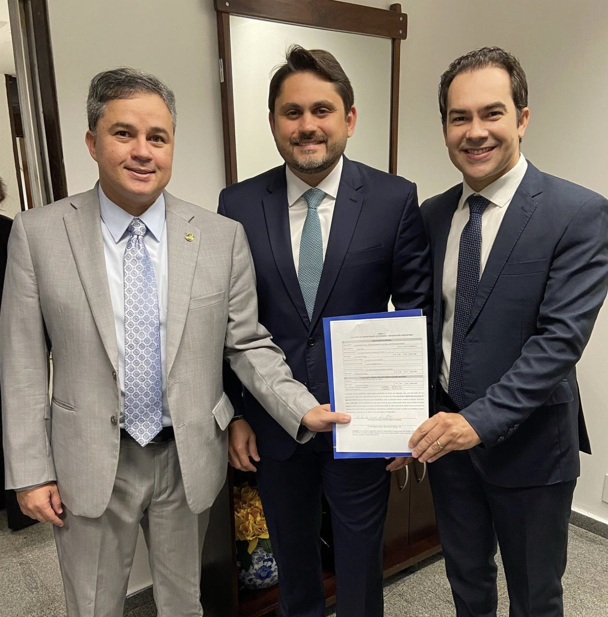 Prefeito de São José do Sabugi dá um passo importante para a criação de uma rádio comunitária na cidade