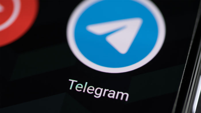 Telegram envia mensagens aos usuários contra o PL das Fake News