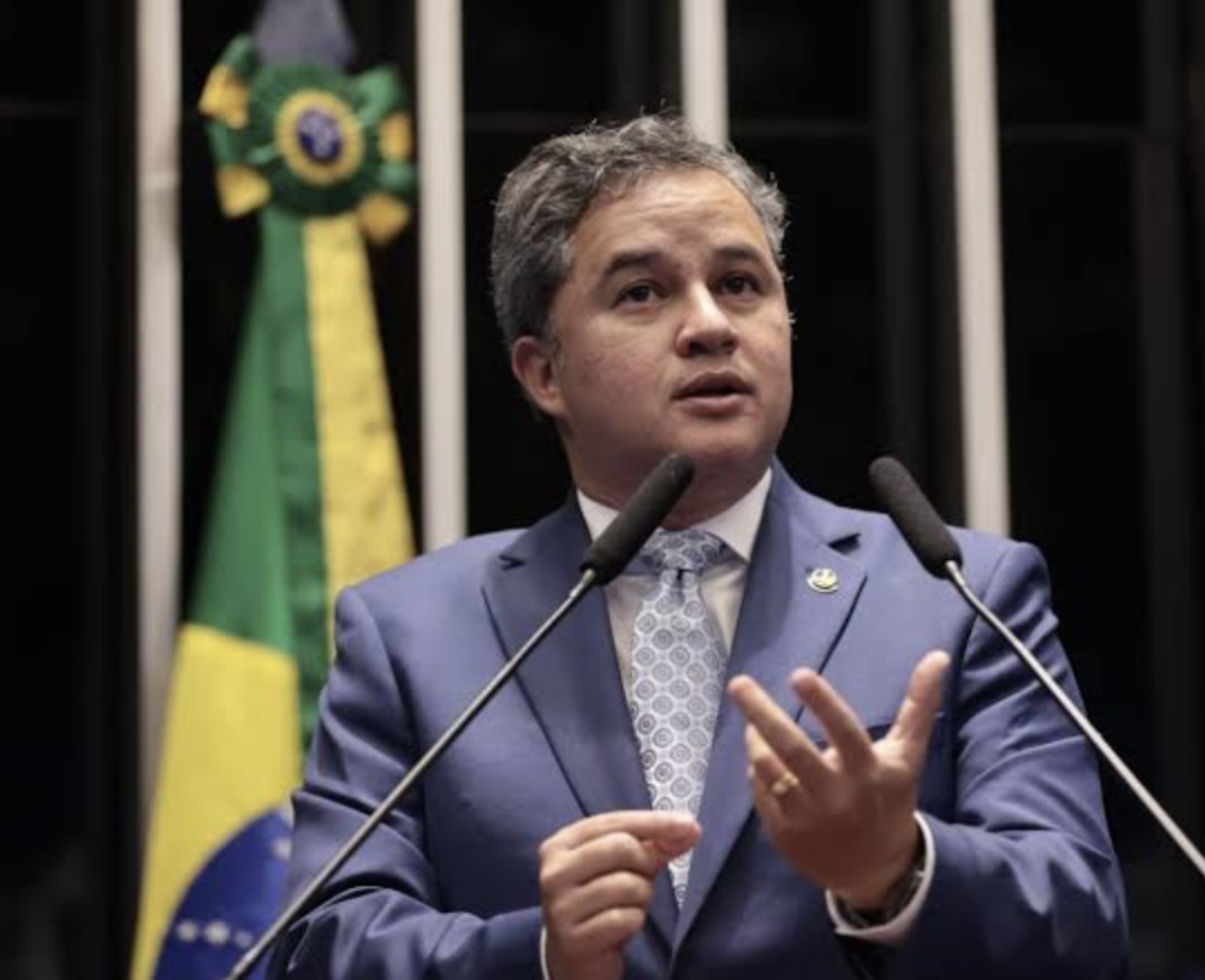 Projeto de Efraim Filho é aprovado pelo Senado e beneficia municípios com prazo de transição para distribuição de recursos do FPM