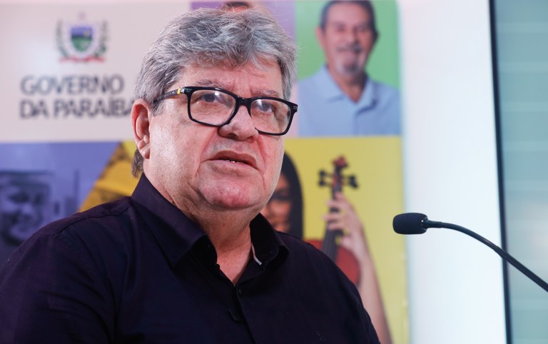 João Azevêdo sobre apoio a prefeito da PB ser imposição no PSB: “Já passou o tempo dos coronéis de partido”