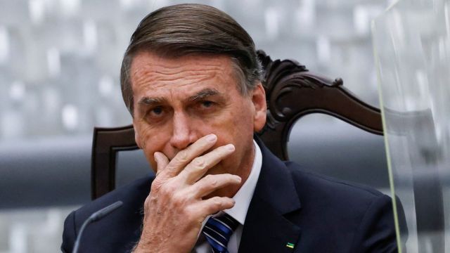 Kit de joias enviado para Bolsonaro pela Arábia Saudita foi colocado à venda em site de leilões dos Estados Unidos