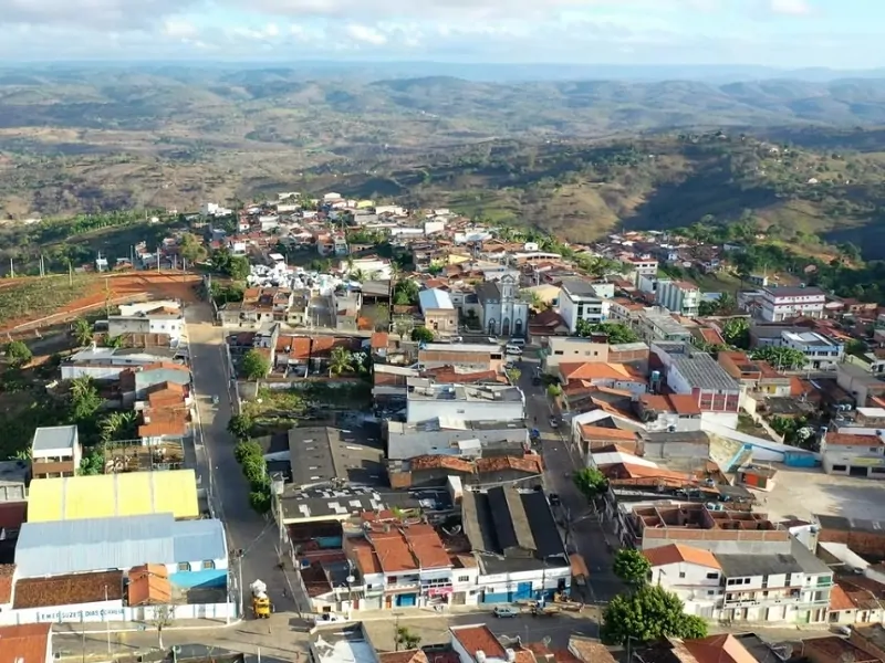 Prefeito paraibano tem mandato cassado pelo TRE por pagar eleitores de município vizinho para transferirem títulos