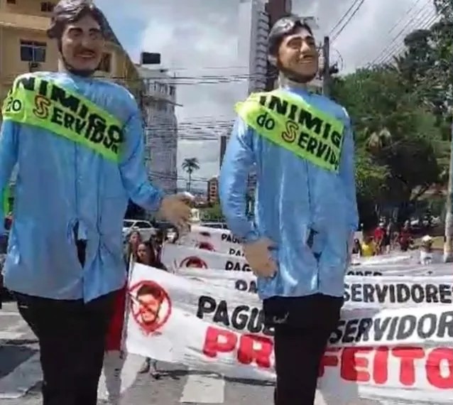 SINTAB protesta durante desfile cívico em Campina Grande