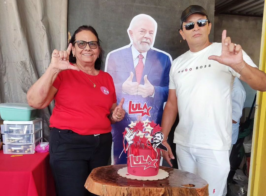 Vereadora de município paraibano comemora aniversário do presidente Lula