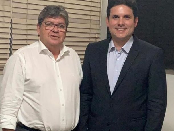 João Azevêdo se reúne com deputados da base em jantar e deve articular dobradinha com Hugo Motta no Senado em 2026