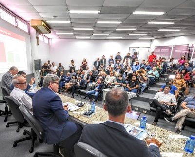 Coletiva de impressa onde dados foram divulgados (Foto: Divulgação/Reprodução/José Marques/Governo da Paraíba)