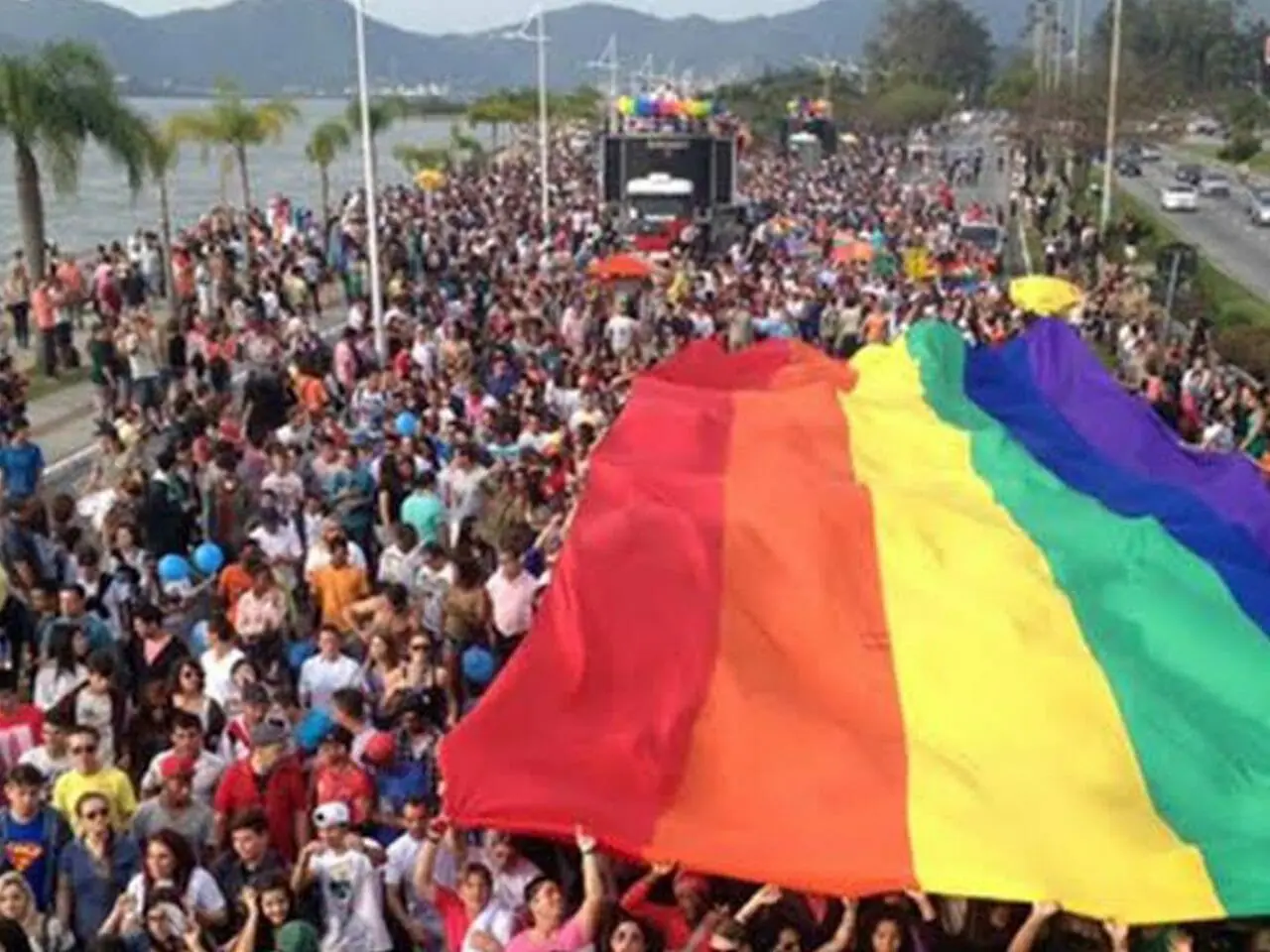 Lei que proíbe crianças em Parada Gay na PB ganha destaque na mídia nacional; veja