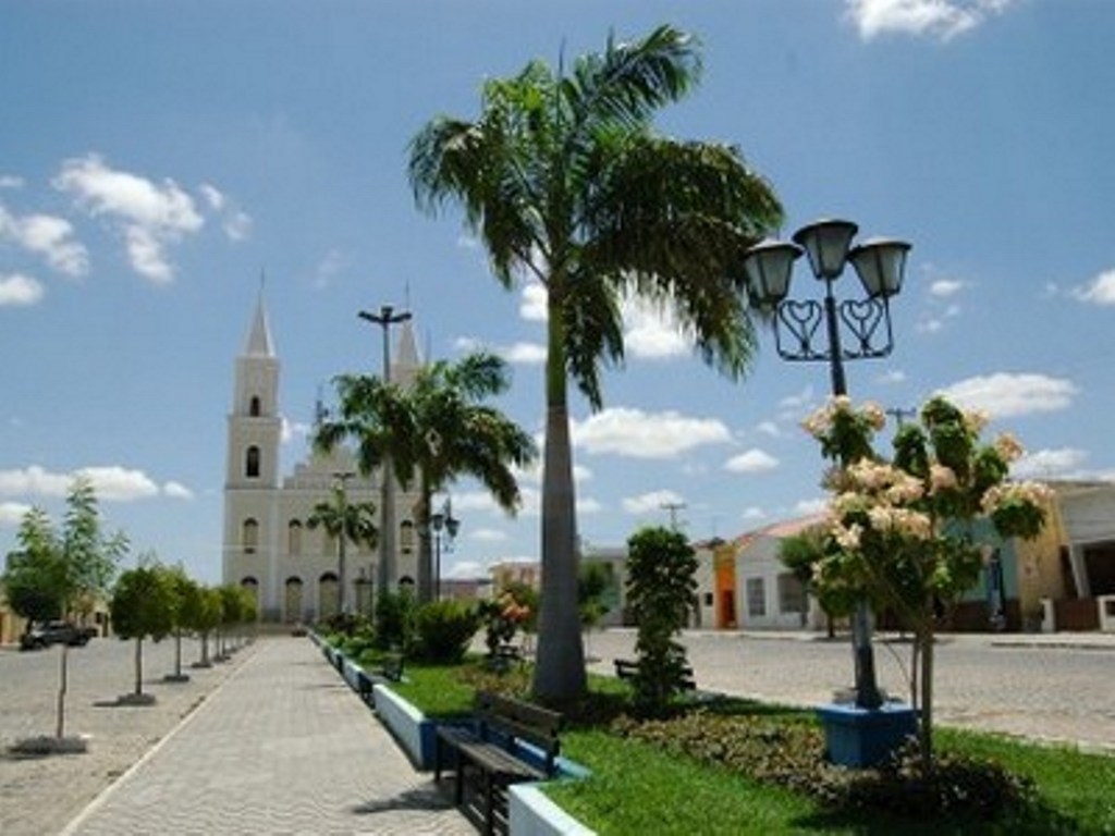 Enquete do Política Cariri aponta favorito na cidade de Pombal para as eleições 2024. Confira os números!