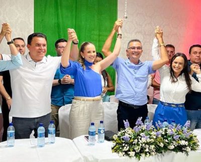 Prefeito de Cajazeirinhas anuncia pré-candidata à sucessão (Foto: Divulgação/Reprodução/Hilton Santiago/Redes sociais).