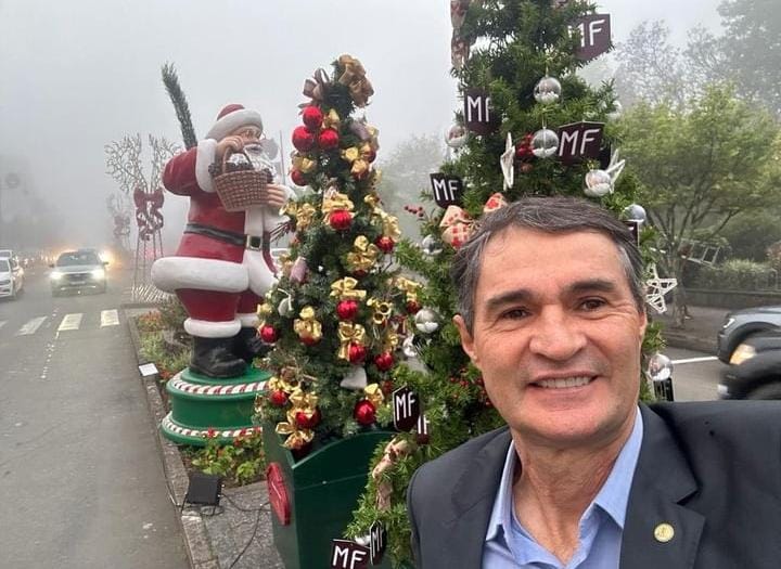 Saudades da Prefeitura?: Romero relembra sua inspiração para a criação do Natal Iluminado em Campina Grande; confira