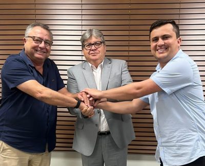 Airton Pires, João Azevêdo e deputado Gilbertinho (Foto: Divulgação/Reprodução/Imagem disponível na internet).