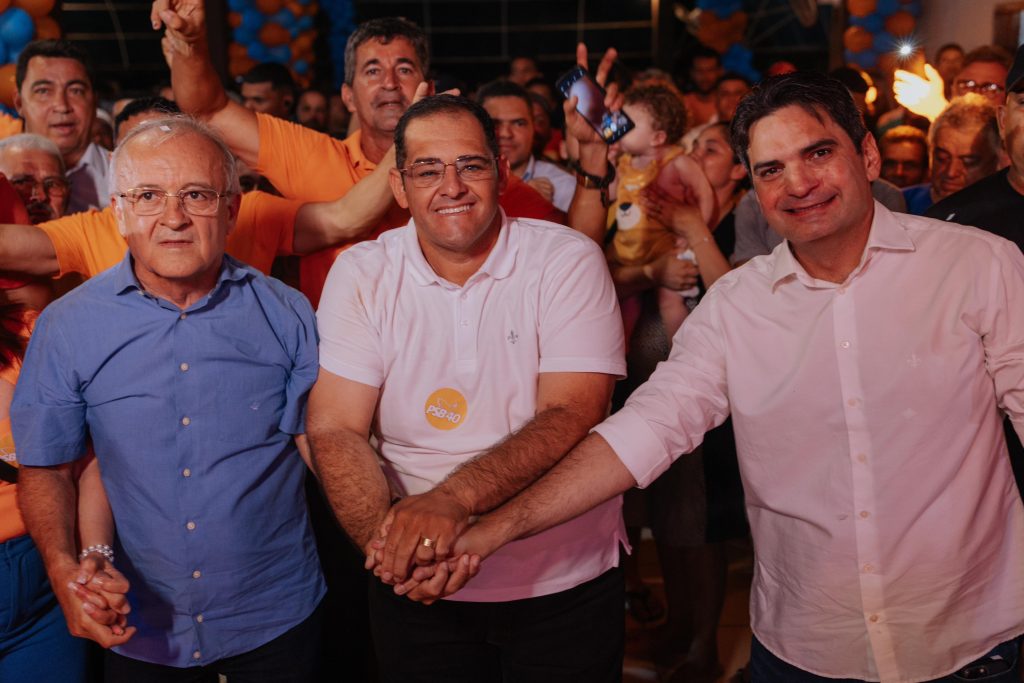 Com apoio do governador, Branco Mendes e Murilo Galdino lançam Elivaldo Firmino como pré-candidato à prefeitura de Alhandra