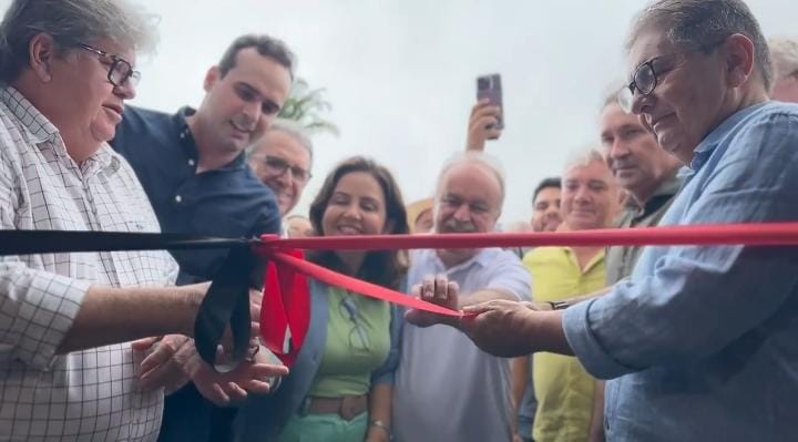 João Azevêdo inaugura Ginásio Poliesportivo na APAE de Campina Grande; confira