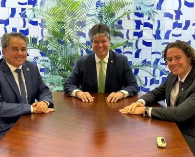 Senador Efraim, Deputado Ruy Carneiro e Senador Veneziano - Foto Reprodução