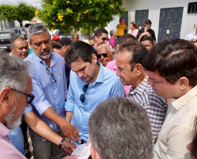 Comissão em visita a cidade de Taperoá