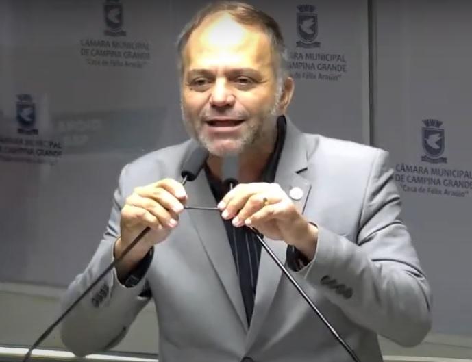 Vereador Bruno Faustino critica secretário de Educação de CG durante sessão na Câmara de Campina Grande