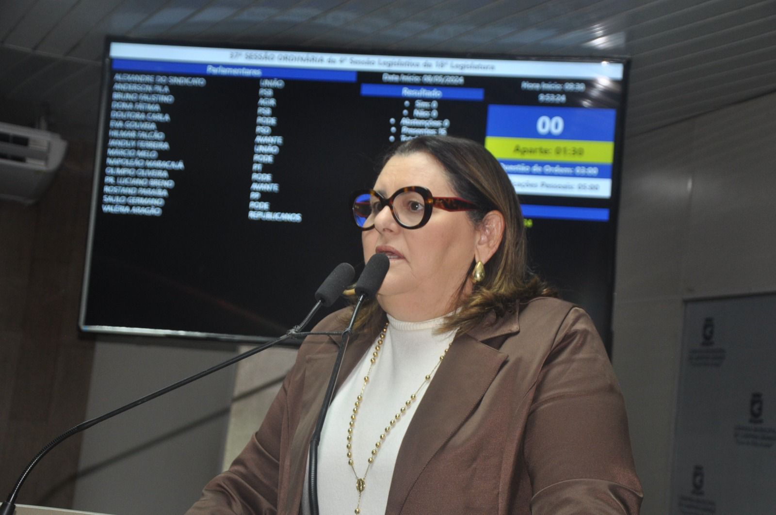 Vereadora Valéria Aragão inicia debate na CMCG sobre a saúde mental da população LGBTQIA+