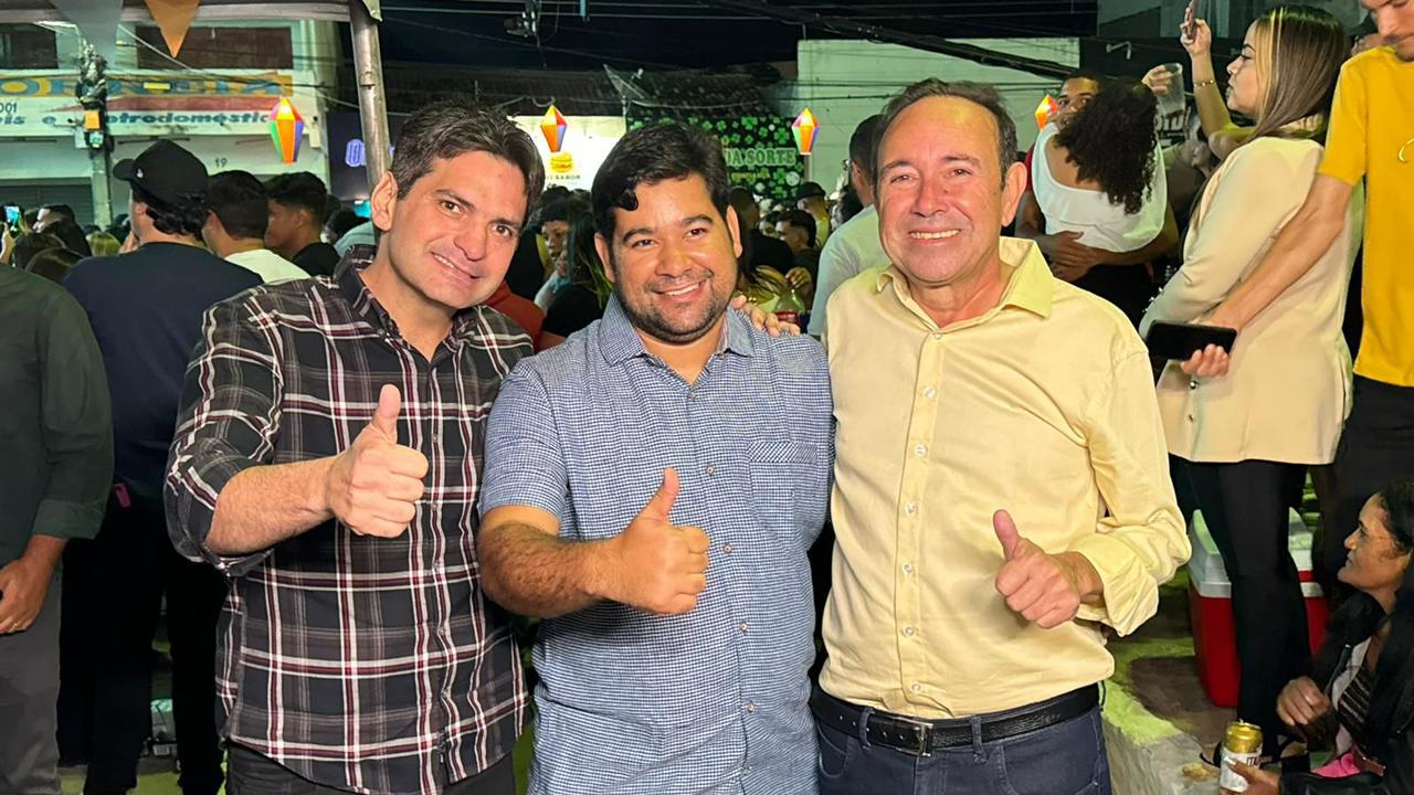 Deputado federal Murilo Galdino prestigia programação da festa de São Pedro em Teixeira