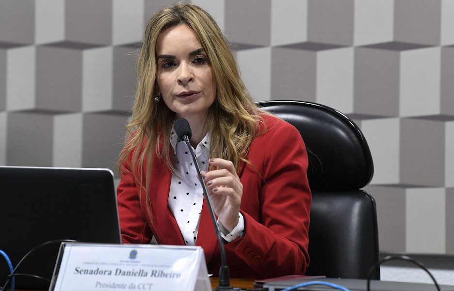 Daniella Ribeiro diz que Bruno é o “maior cabo eleitoral ” de Jhony: “Bruno é o maior cabo eleitoral de Jhony por tudo que ele não fez. Campina precisa de um novo tempo, nossa cidade tem sofrido muito”